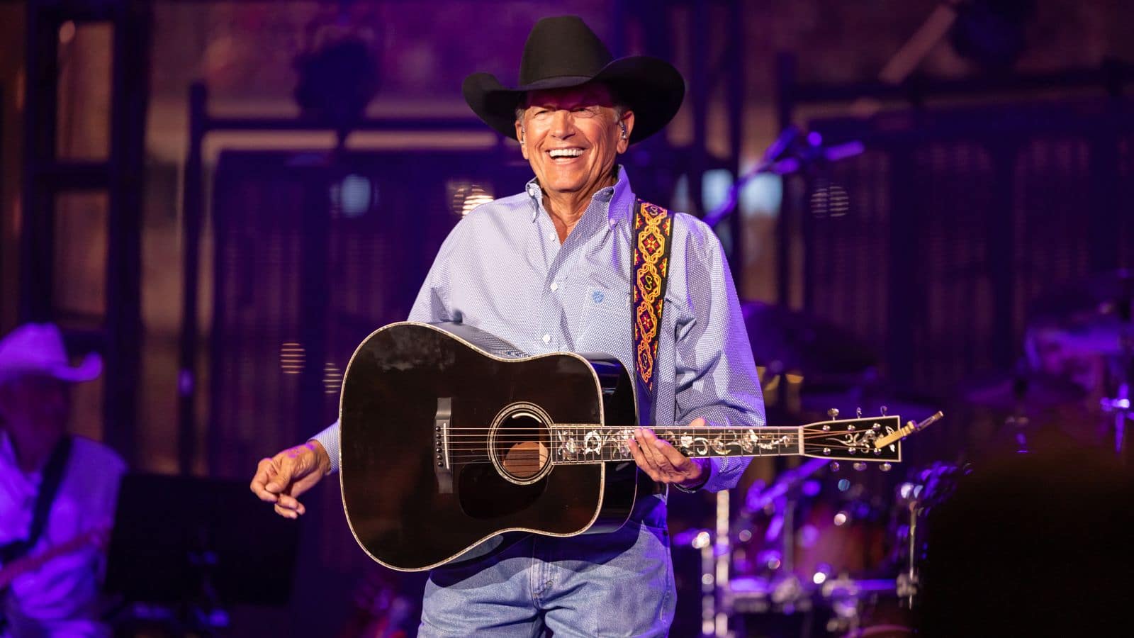 72-year-old country star, George Strait breaks US concert attendance record