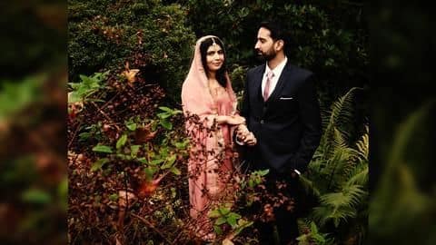 Malala wore pink traditional outfit, the groom donned suit