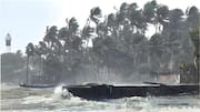 Cyclone 'Ditwah' nears Tamil Nadu, Sri Lanka counts deadly toll