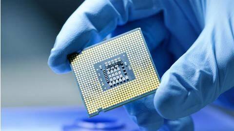 Government will give $1 billion to chip-makers manufacturing in India Government will give $1 billion to chip-makers manufacturing in India