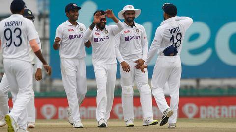 Mohali Test: SL lose three more wickets; India eye victory Mohali Test: SL lose three more wickets; India eye victory