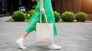Benefits of reusable totes in shopping