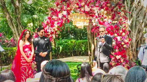 Farhan Akhtar-Shibani Dandekar are now married! Here are first pictures Farhan Akhtar-Shibani Dandekar are now married! Here are first pictures