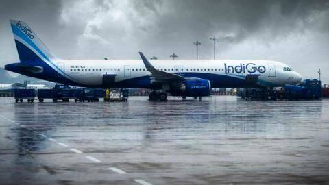 TN rains: Chennai streets flooded; airport arrivals resume after suspension TN rains: Chennai streets flooded; airport arrivals resume after suspension