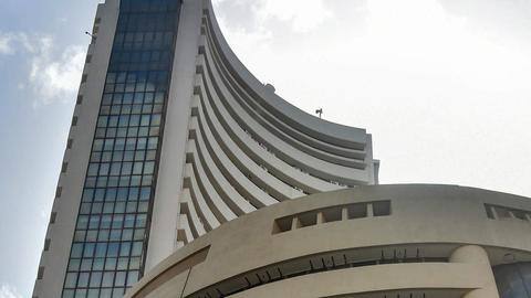 Sensex tanks over 600 points in early trade Sensex tanks over 600 points in early trade