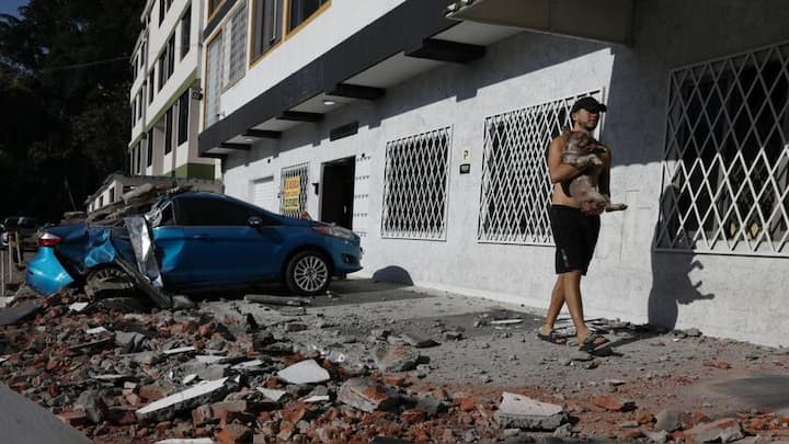 Powerful 7.4-magnitude earthquake rocks Colombia; injuries, extensive damage reported