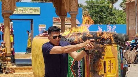 Akshay Kumar's 'Sooryavanshi' box-office collection crosses Rs. 75 crore mark Akshay Kumar's 'Sooryavanshi' box-office collection crosses Rs. 75 crore mark