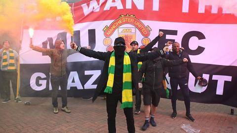 Premier League, Manchester United versus Liverpool postponed after anti-Glazer protest Premier League, Manchester United versus Liverpool postponed after anti-Glazer protest