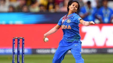 WBBL: Brisbane Heat sign Indian leg-spinner Poonam Yadav WBBL: Brisbane Heat sign Indian leg-spinner Poonam Yadav