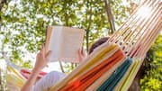 How to enjoy reading outdoors 