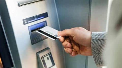 Nagpur: People throng ATM 'faultily' dispensing 5 times extra cash Nagpur: People throng ATM 'faultily' dispensing 5 times extra cash