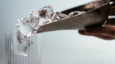 7 surprising beauty hacks using ice cubes 7 surprising beauty hacks using ice cubes