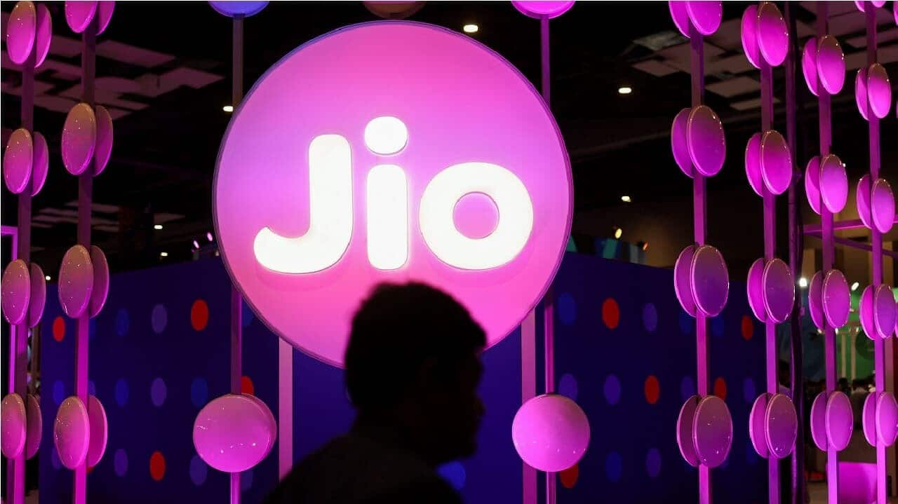 Reliance Jio's Q1FY25 profit surges 12% to ₹5,445 crore