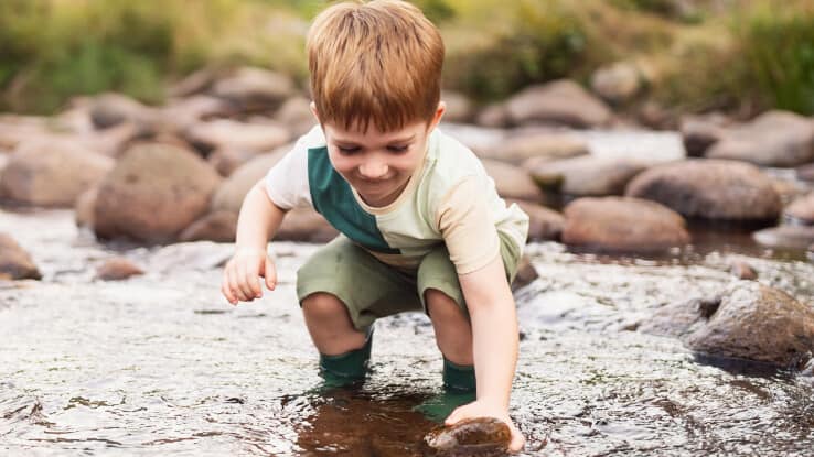 New study reveals why kids can't resist urge to explore