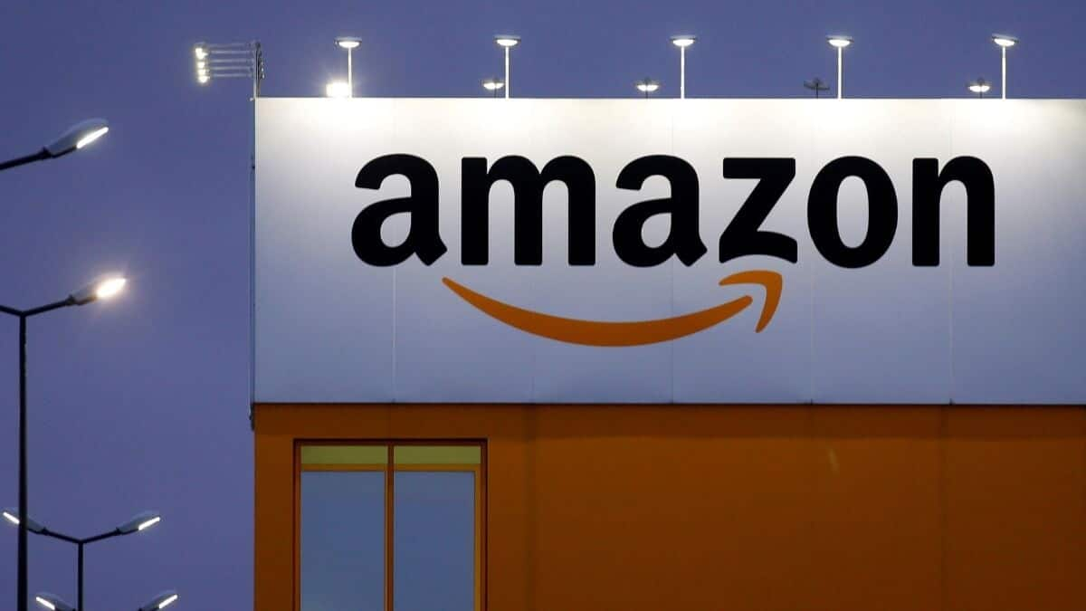 Amazon sued for tracking users through their smartphones