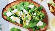 5-minute breakfasts: Green peas bruschetta
