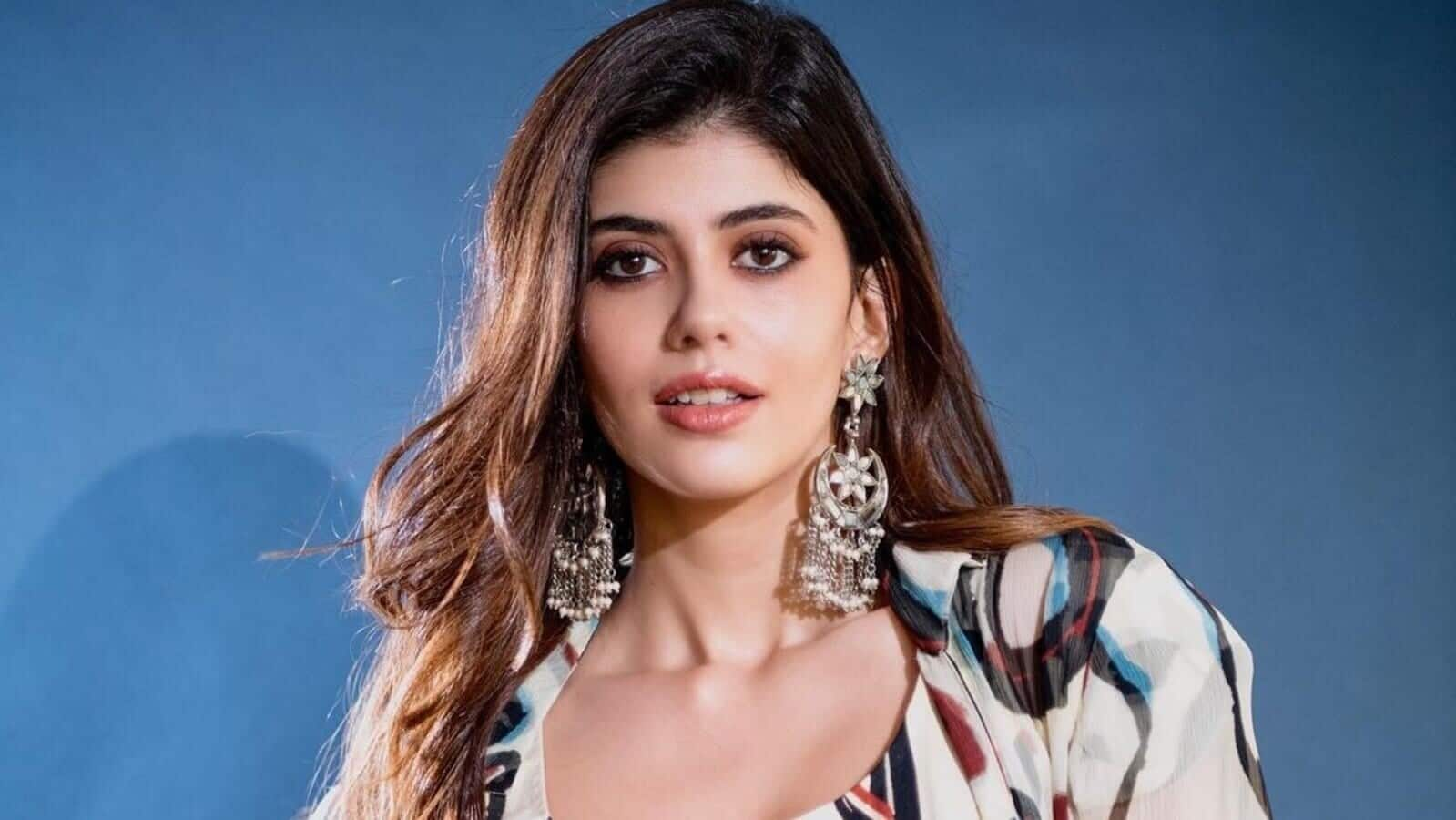 Sanjana Sanghi hints at 'new beginnings' in Hollywood