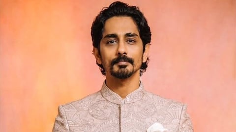 Siddharth bats against all odds in powerful 'Test' teaser