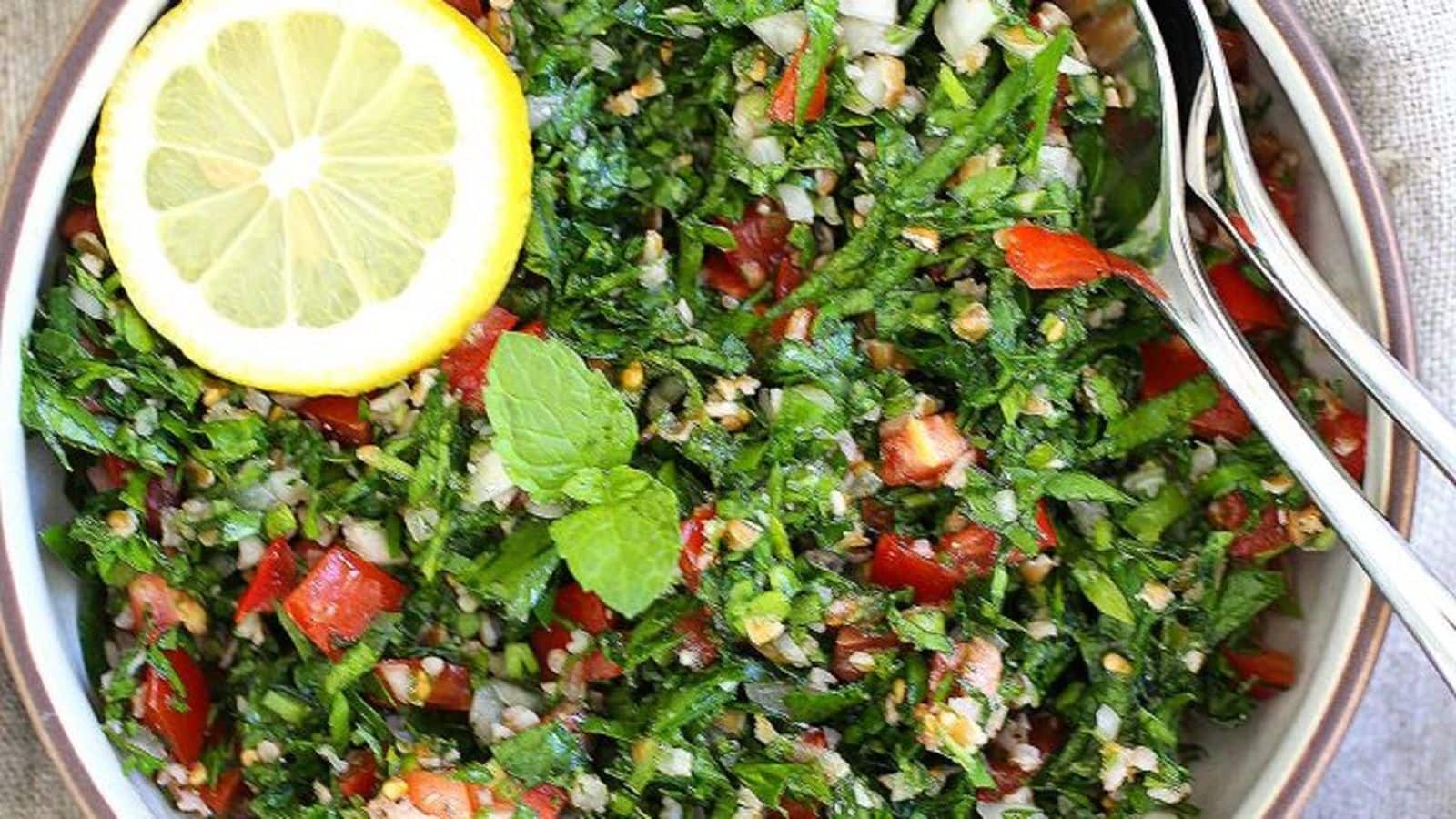 Recipe: Cook Lebanese tabouli salad at home
