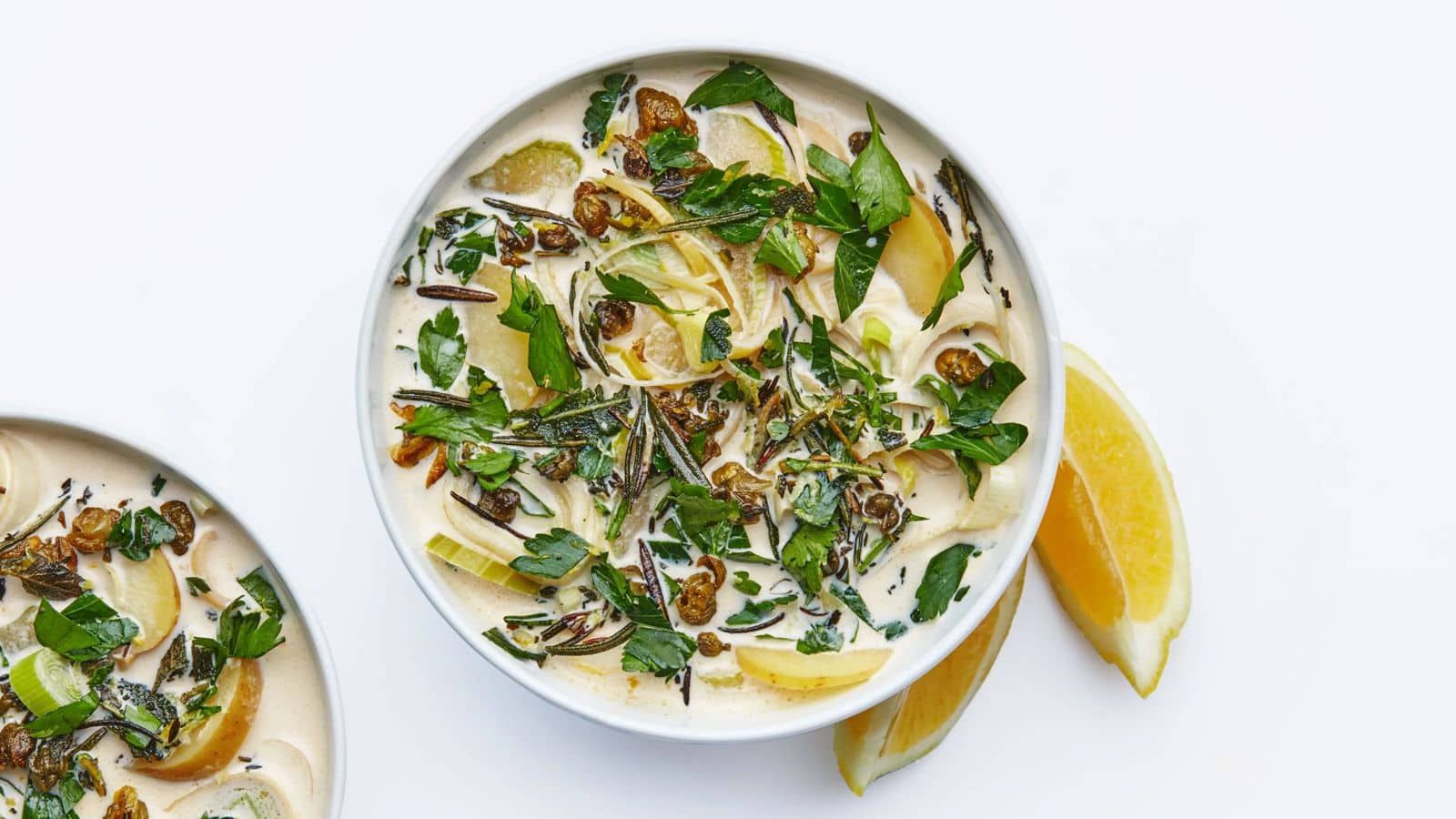 Guests coming over? Serve this creamy leek potato soup