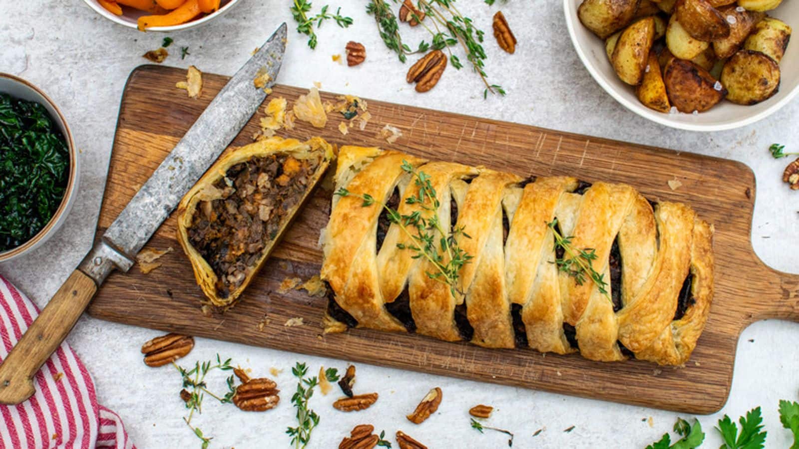 Impress your guests with this vegan mushroom wellington recipe