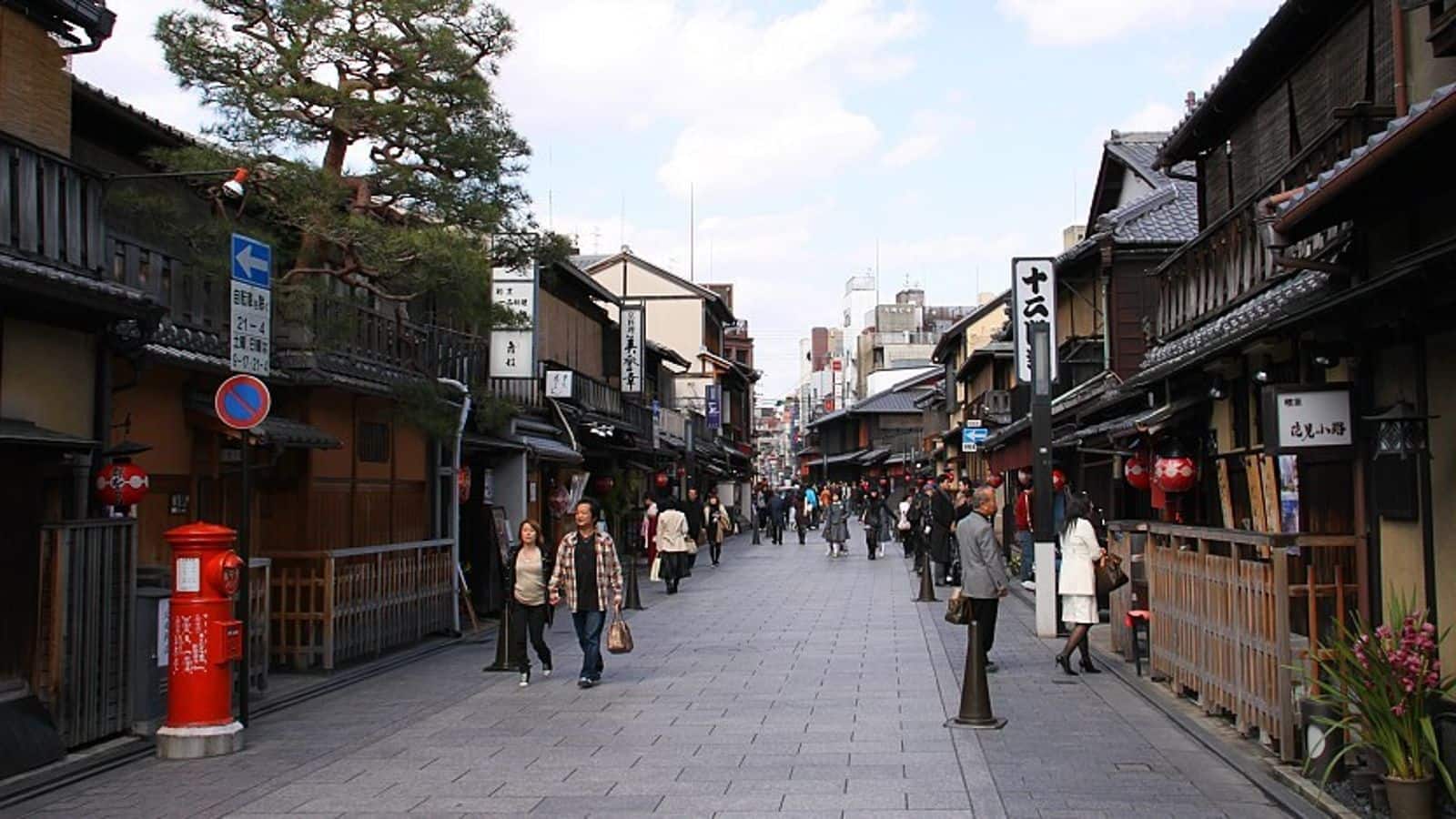 Traveling solo to Kyoto? Add these activities to your itinerary