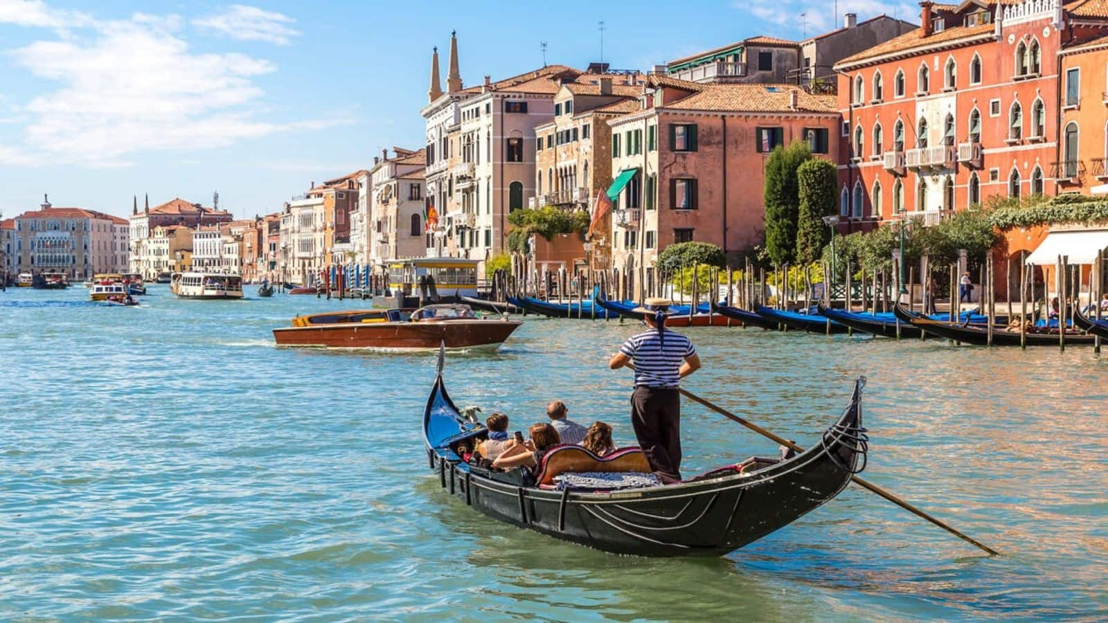 Venice's gondola myths unveiled