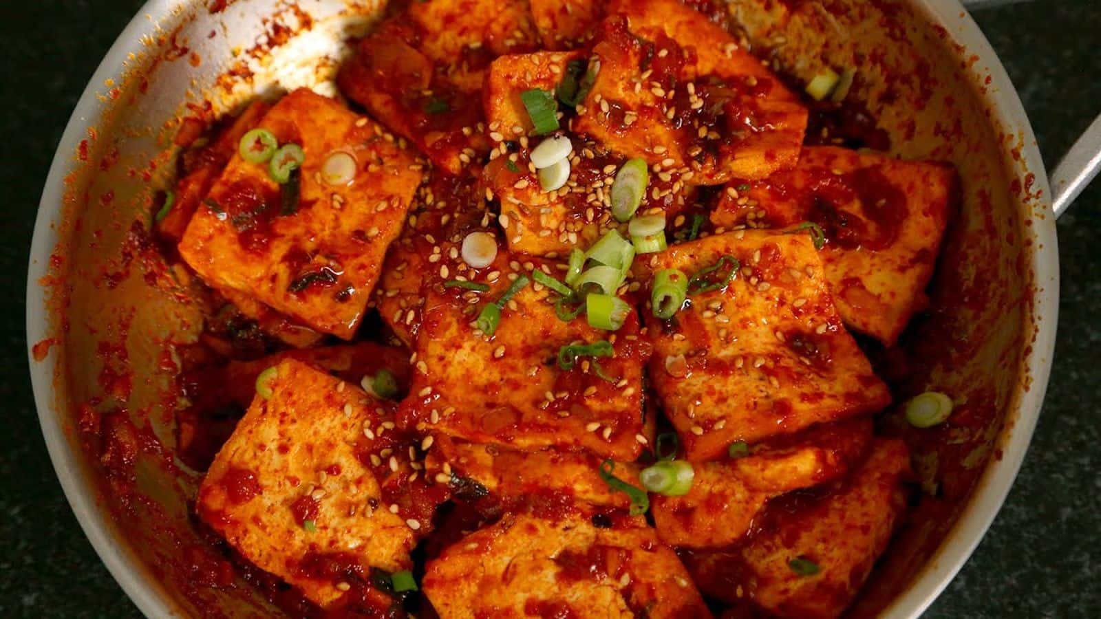 Make delicious Korean tofu stir-fry: A step-by-step guide