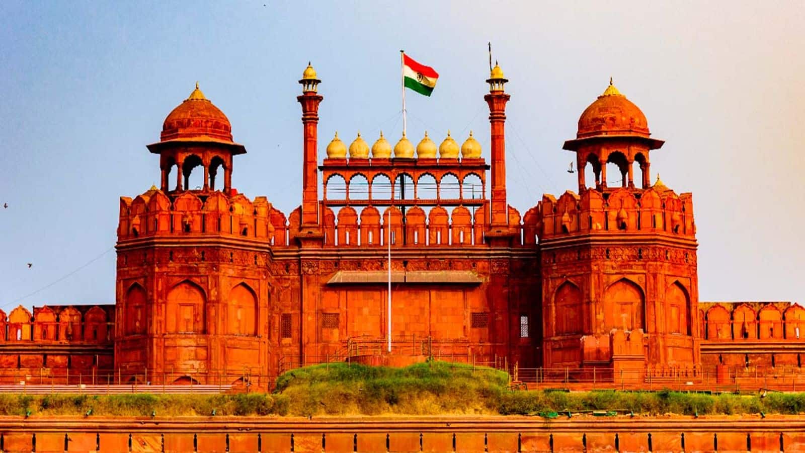 Explore Delhi's Mughal architectural marvels
