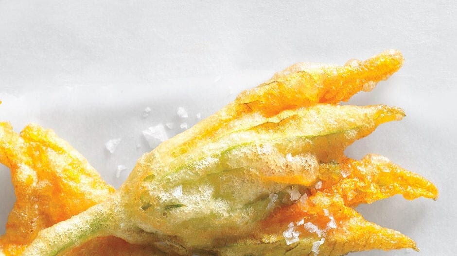 Recipe: Serve your guests Italian zucchini blossom fritters