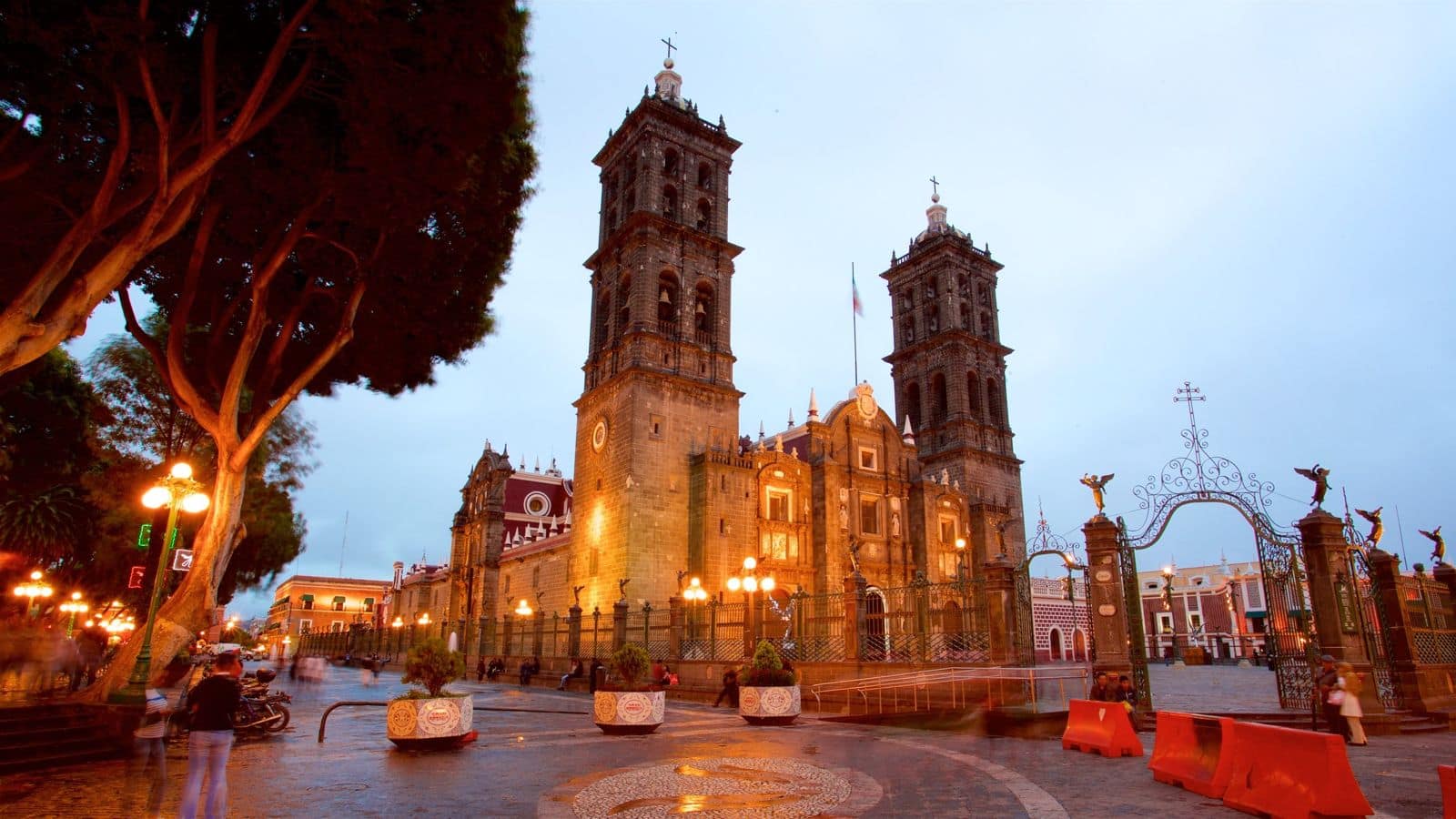 Puebla's colonial charm and cuisine expedition