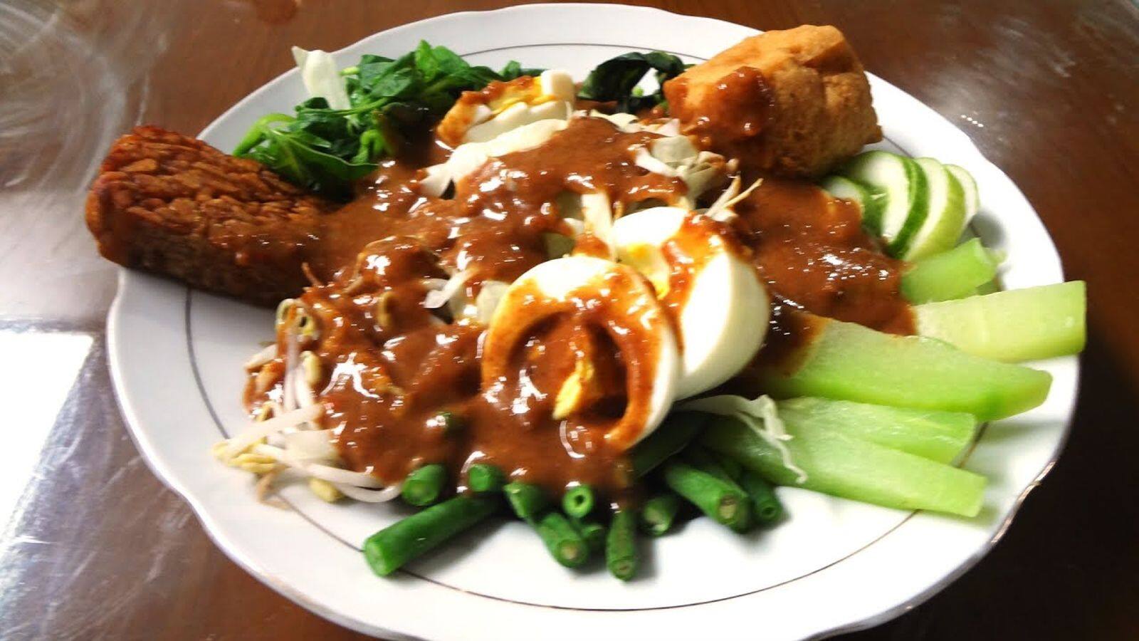 Recipe-o'-clock: Make this Indonesian gado-gado