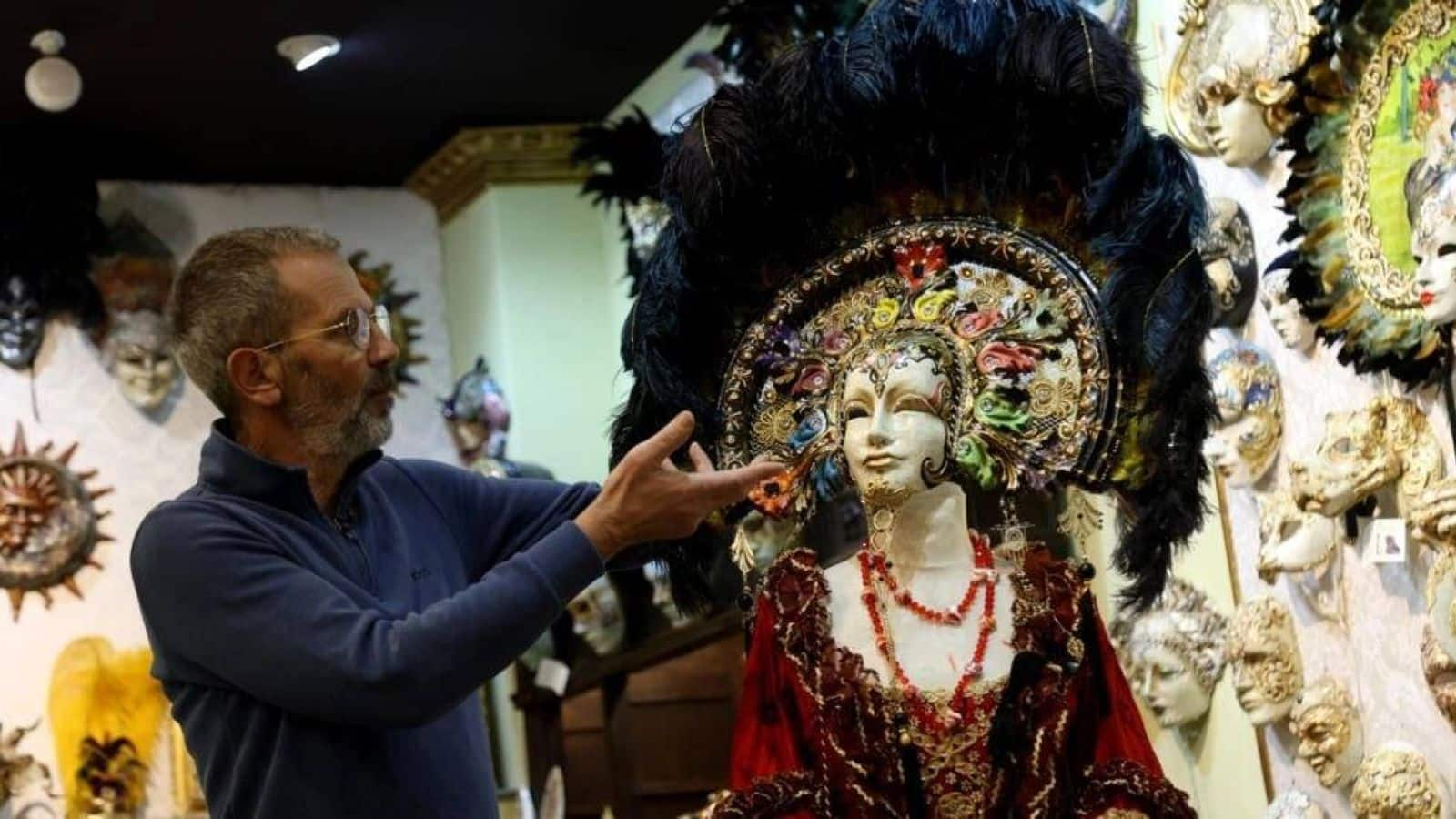 Unveiling Venice's mask mastery: Things to do