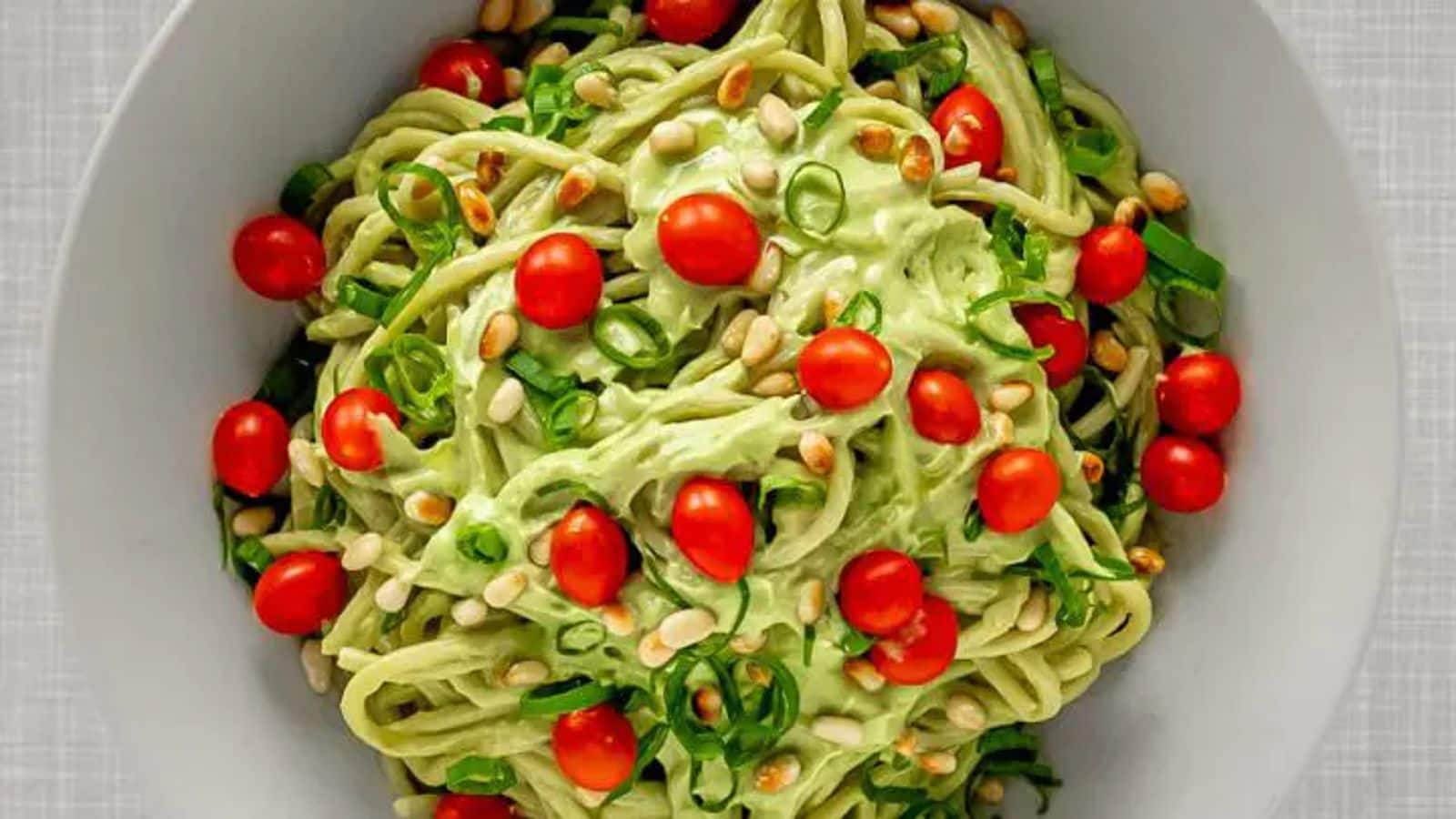 Crafting creamy avocado pesto pasta: A step-by-step recipe