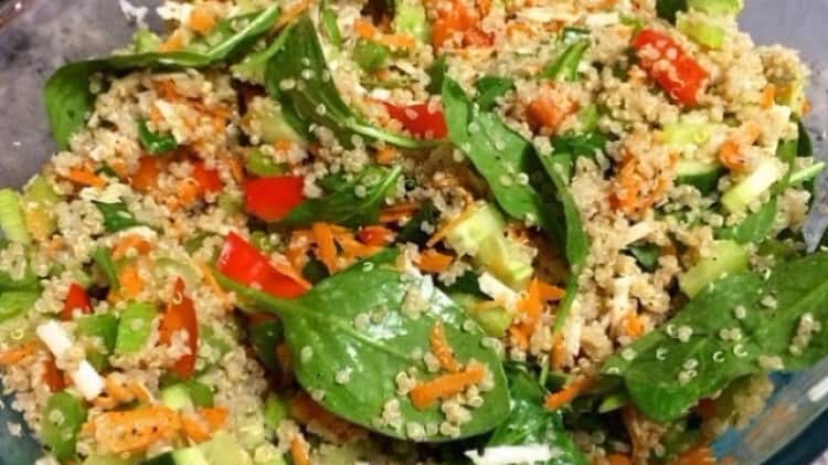 Have you tried these vibrant vegan quinoa salads