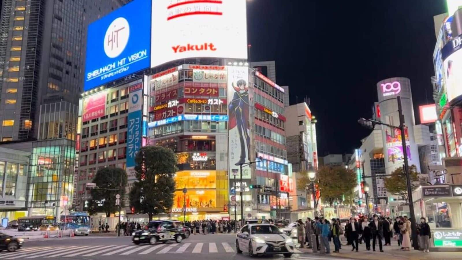 Tokyo's tech and tradition: A dynamic fusion for tourists