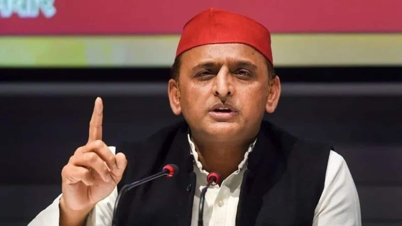 Akhilesh Yadav claims voters were detained, booth agents removed 