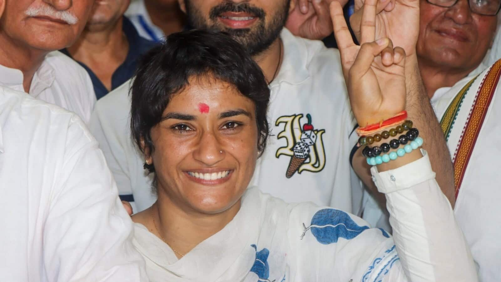 What happened when Modi called Vinesh Phogat after Olympics disqualification 