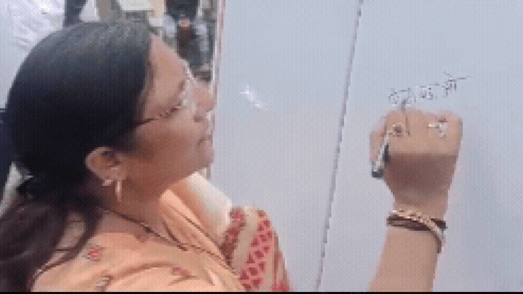 Who's Savitri Thakur, minister who misspelled 'Beti Padhao, Beti Bachao'