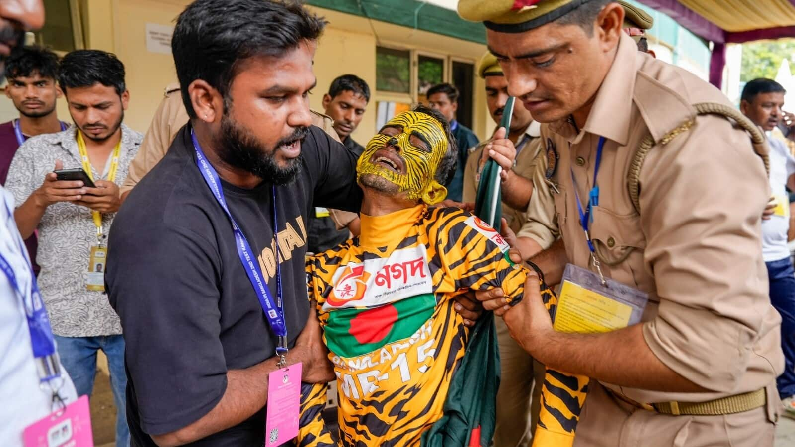 Bangladesh team 'super fan' assaulted by spectators during Kanpur Test