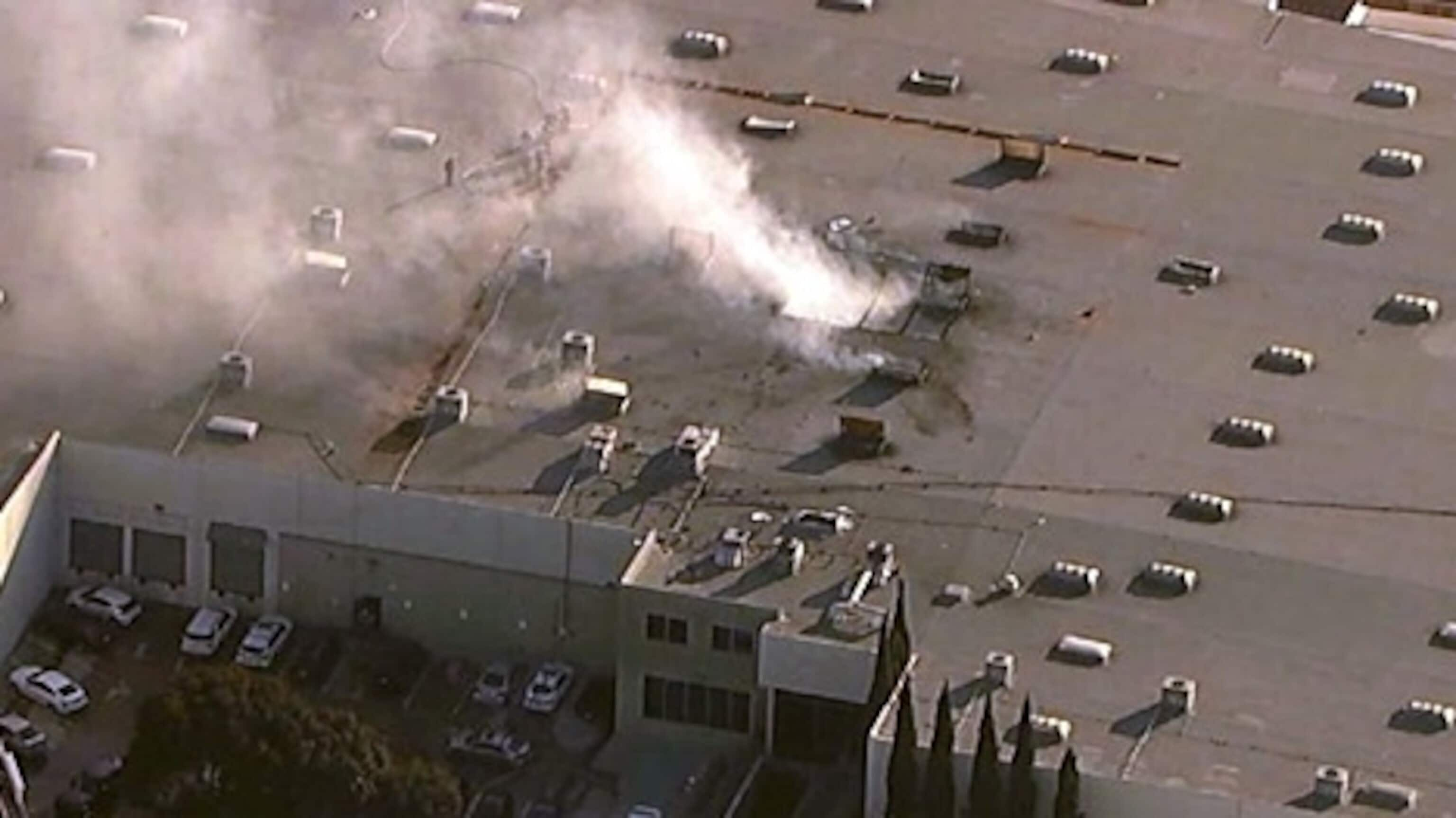 Plane crashes into building in California: 2 dead, 18 injured 