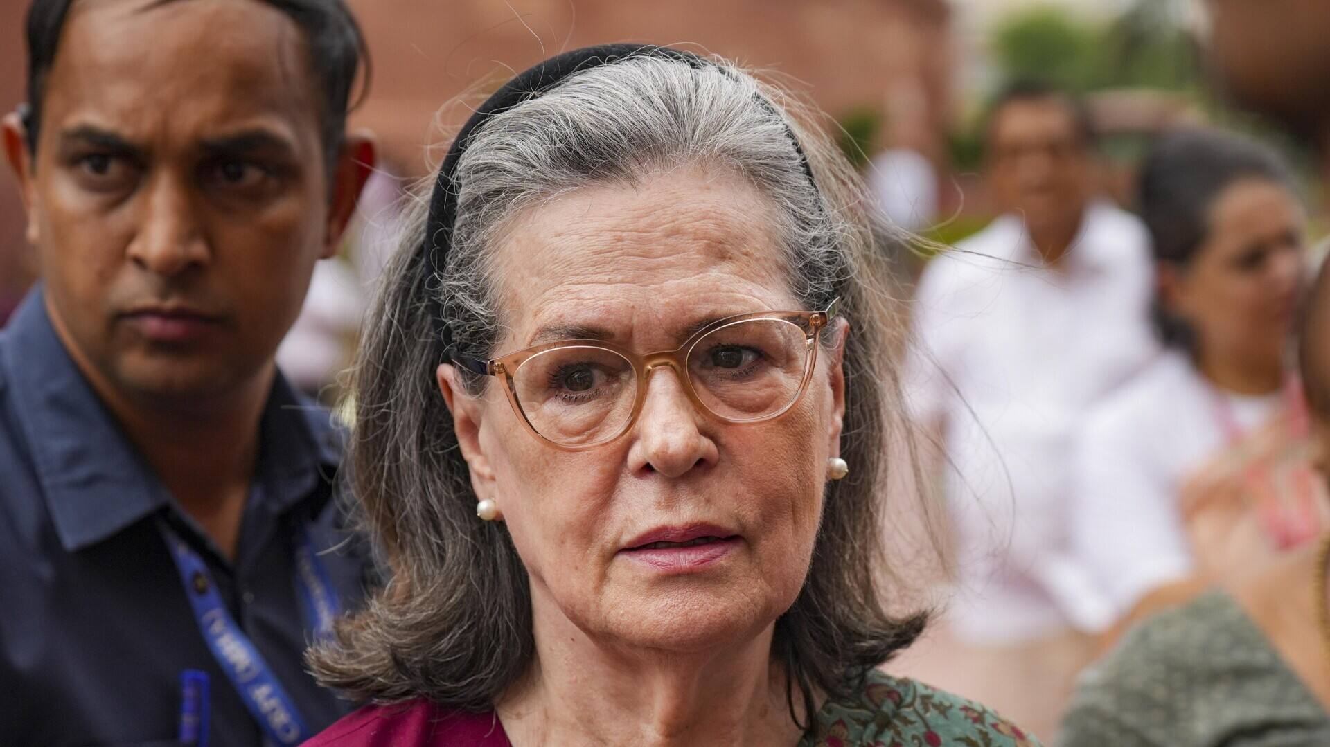 'President wasn't tired': Rashtrapati Bhavan slams Sonia's 'poor thing' remark  