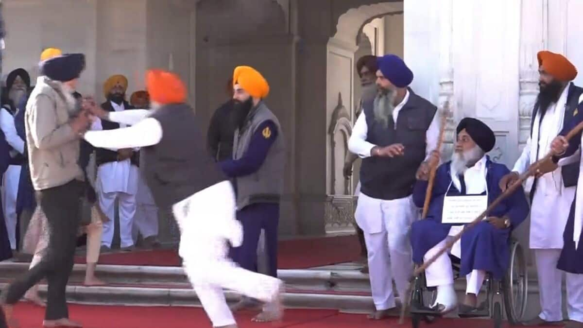 'Emotional attack': Union minister defends Sukhbir Badal's attacker