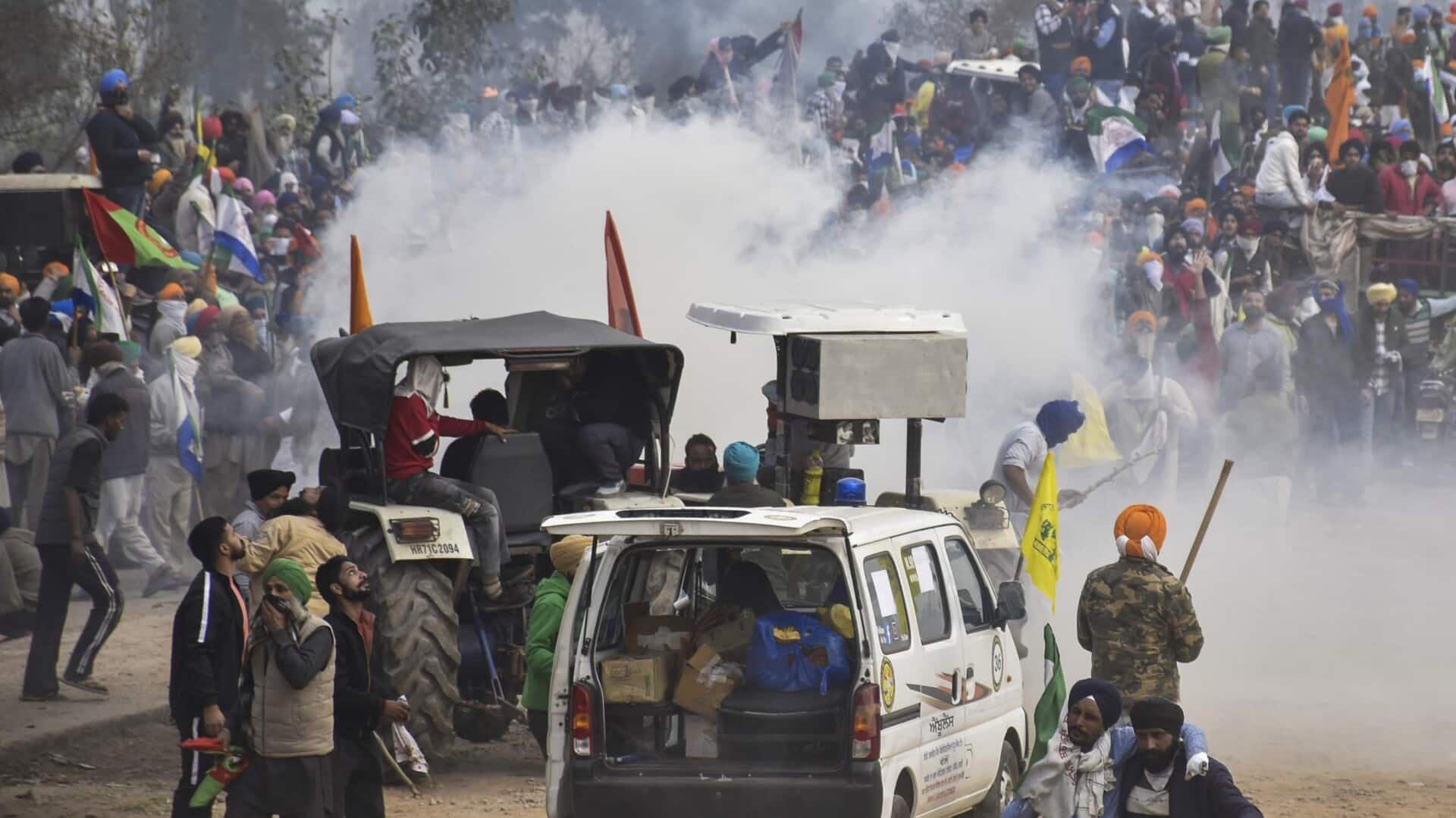 Tear gas fired at protesting farmers marching to Delhi  