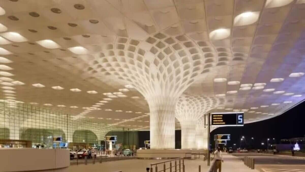 Mumbai airport gets threat; caller claims 'Azerbaijan traveller' carrying bomb