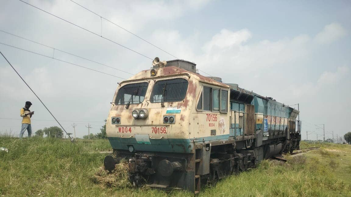 Train engine derails, ends up in field in Bihar's Gaya