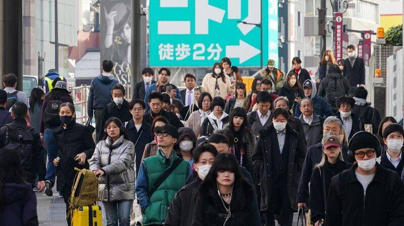 Unable to quit, Japanese workers are turning to 'resignation experts' 