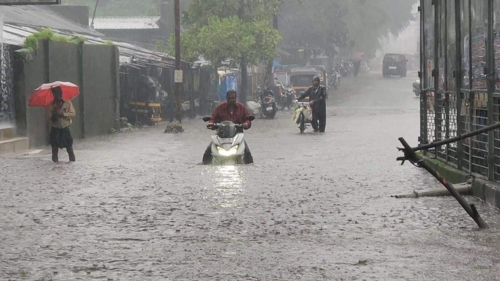 Rain to continue: IMD issues red alert for Maharashtra, Gujarat 