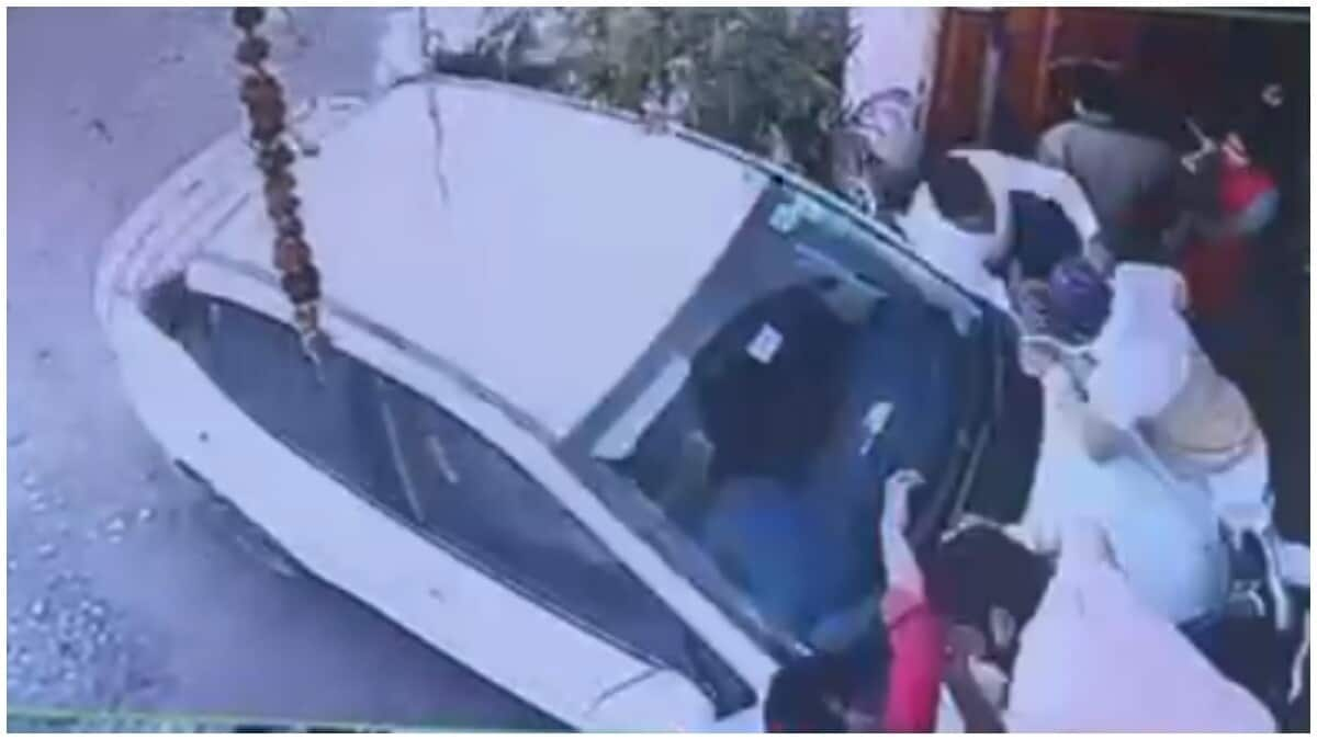 Delhi: Independent candidate injured after car crashes into his office