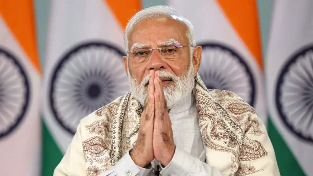 'Those focused on jacuzzi, photo-sessions with poor...': Modi targets opposition   